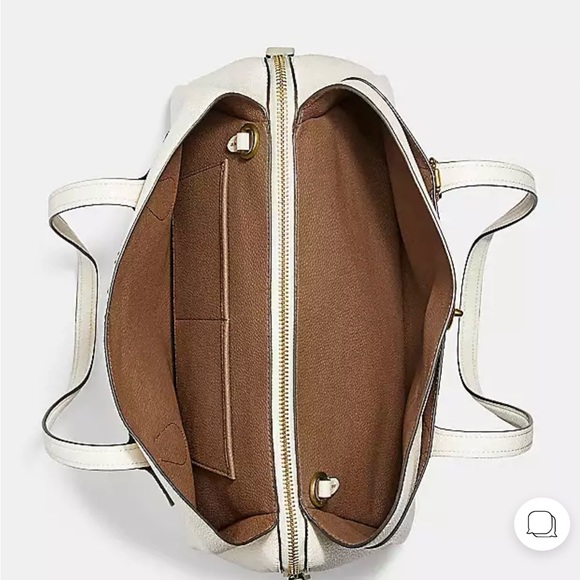 Lora Carryall - Picture 4 of 9